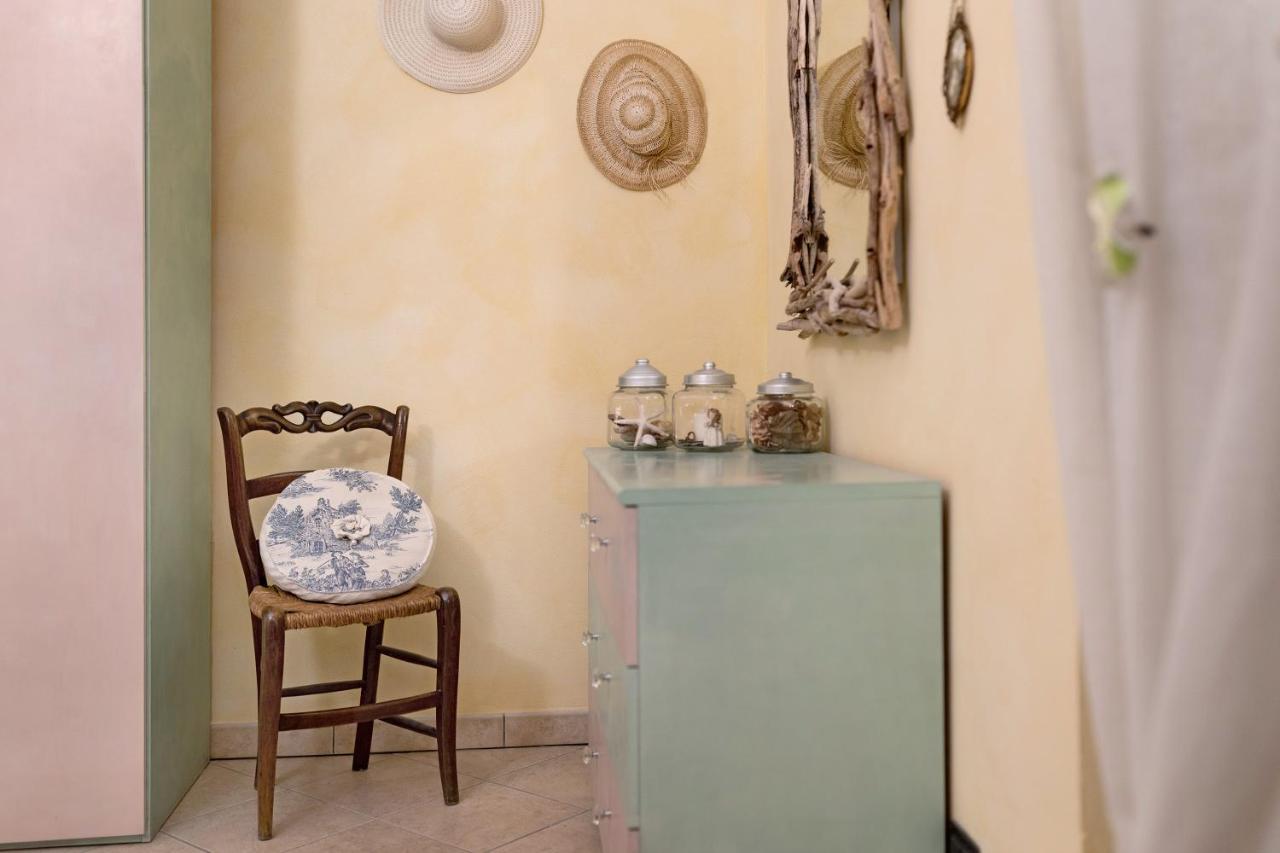 Diano ArentinoLa Casa Nel Caruggioアパートメント エクステリア 写真